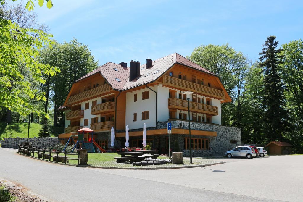 Aparthotel Snjezna Kraljica Stubicke Toplice Экстерьер фото